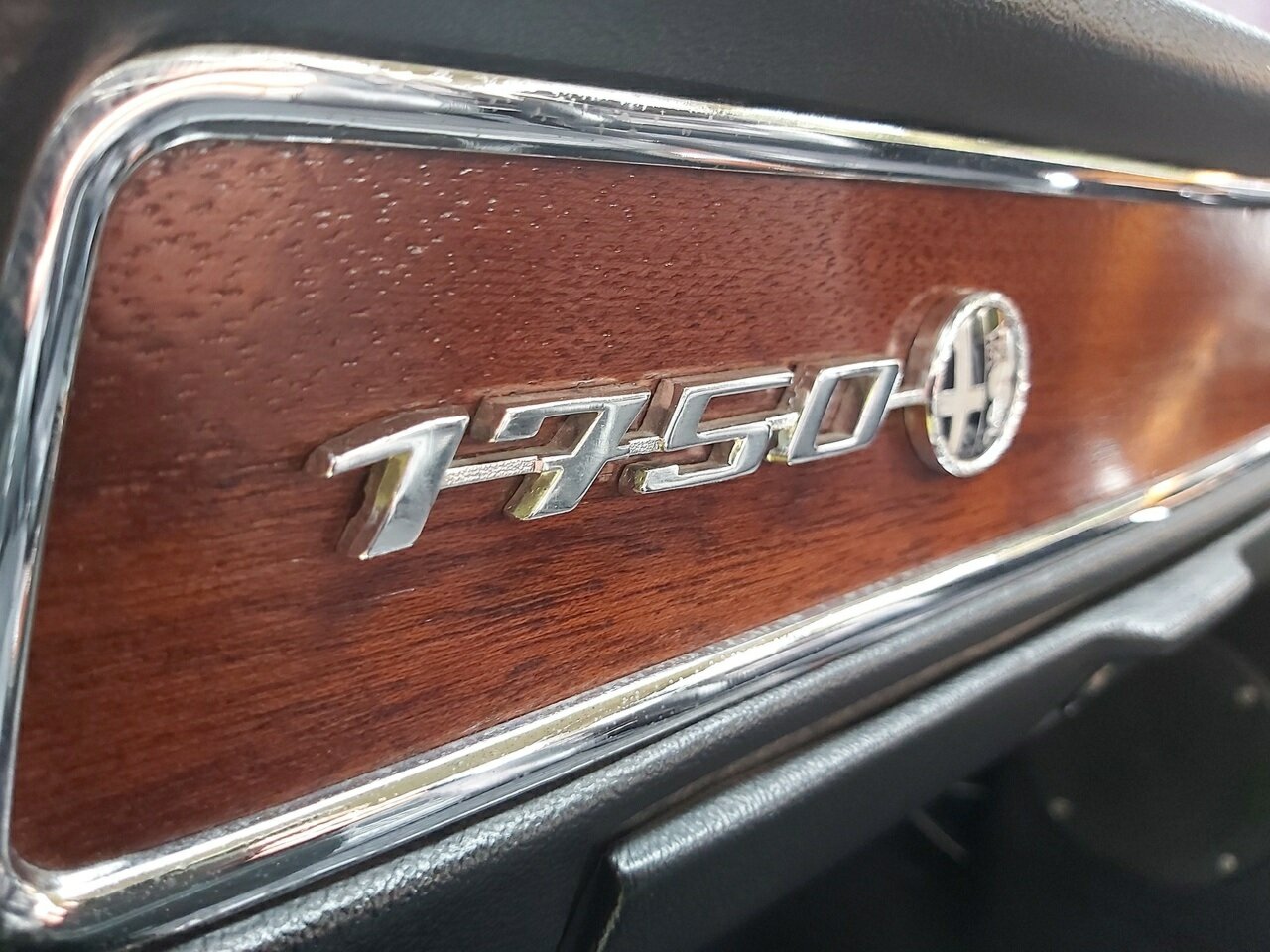 1971 ALFA ROMEO GT VELOCE 1750 5 SP MANUAL 2D COUPE