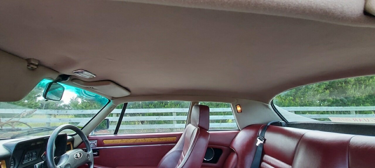 1988 JAGUAR XJS AUTOMATIC 2D COUPE