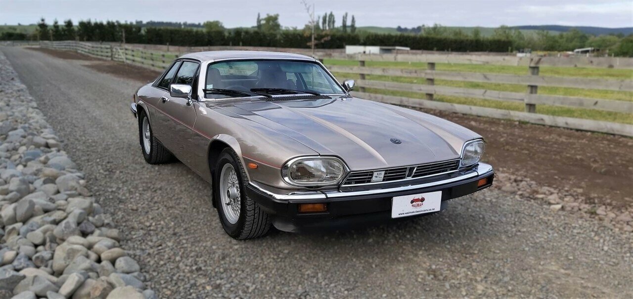1988 JAGUAR XJS AUTOMATIC 2D COUPE
