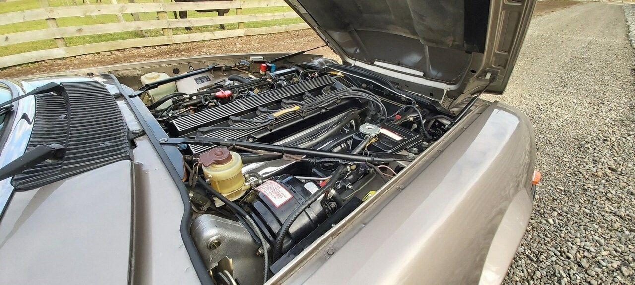 1988 JAGUAR XJS AUTOMATIC 2D COUPE