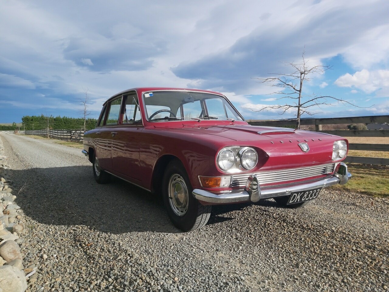 1966 TRIUMPH 2000 MK I 4 SP MANUAL 4D SEDAN