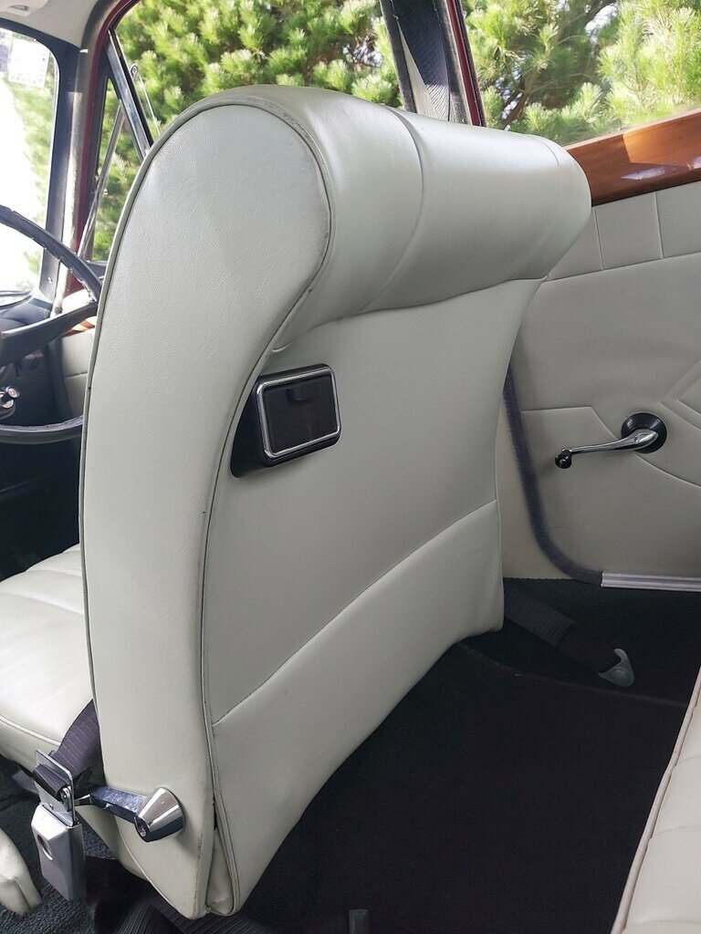 1966 TRIUMPH 2000 MK I 4 SP MANUAL 4D SEDAN