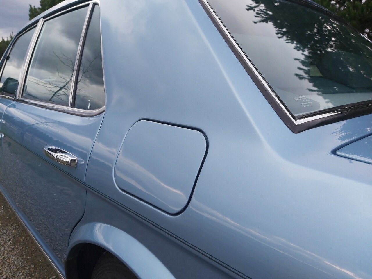 1986 ROLLS-ROYCE SILVER SPIRIT 3 SP AUTOMATIC 4D SEDAN