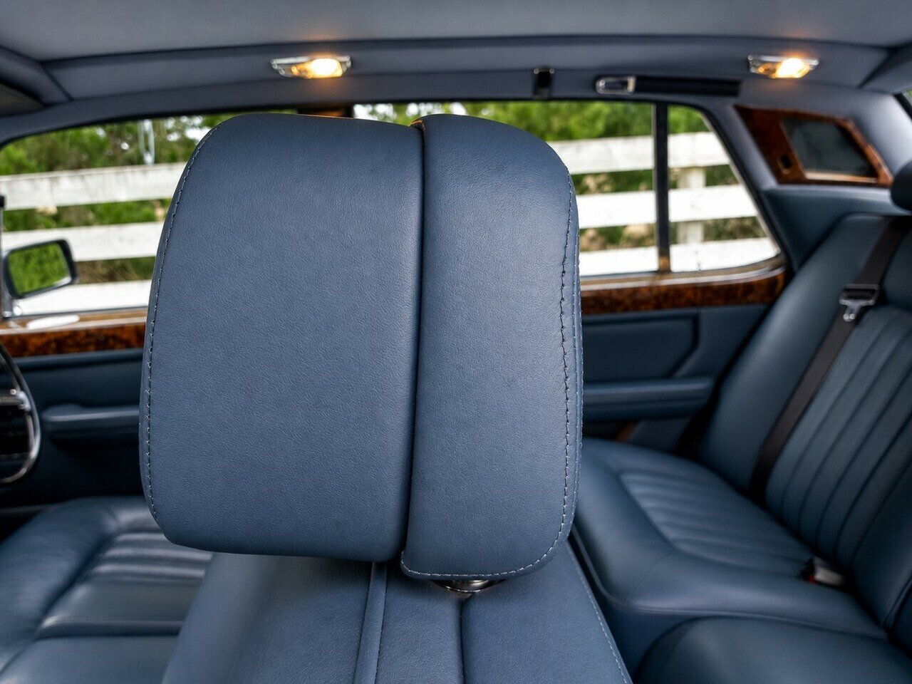 1986 ROLLS-ROYCE SILVER SPIRIT 3 SP AUTOMATIC 4D SEDAN