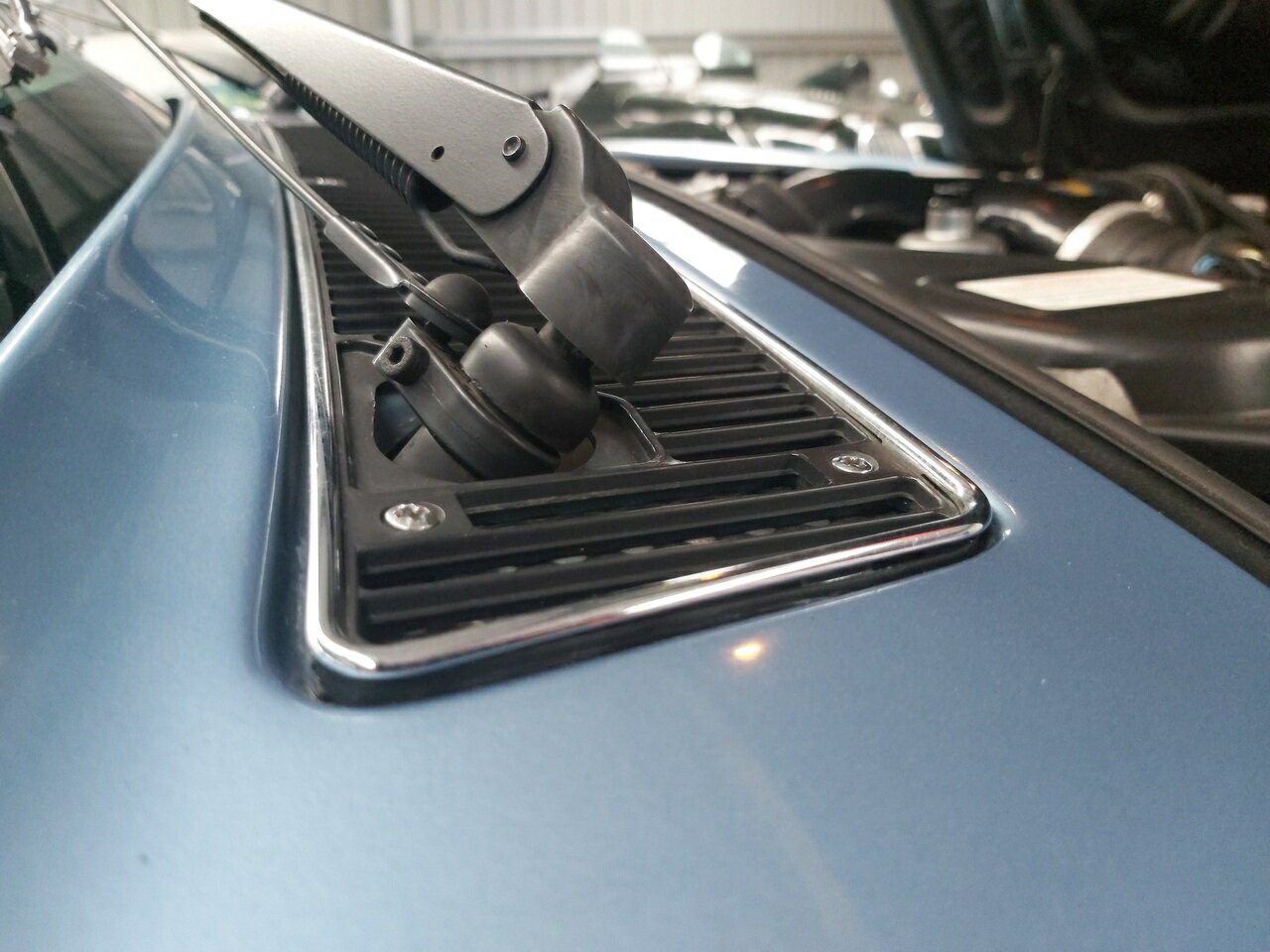 1986 ROLLS-ROYCE SILVER SPIRIT 3 SP AUTOMATIC 4D SEDAN