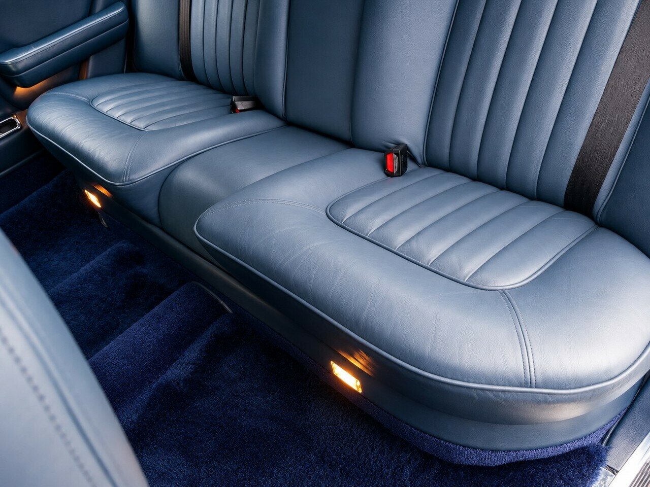 1986 ROLLS-ROYCE SILVER SPIRIT 3 SP AUTOMATIC 4D SEDAN