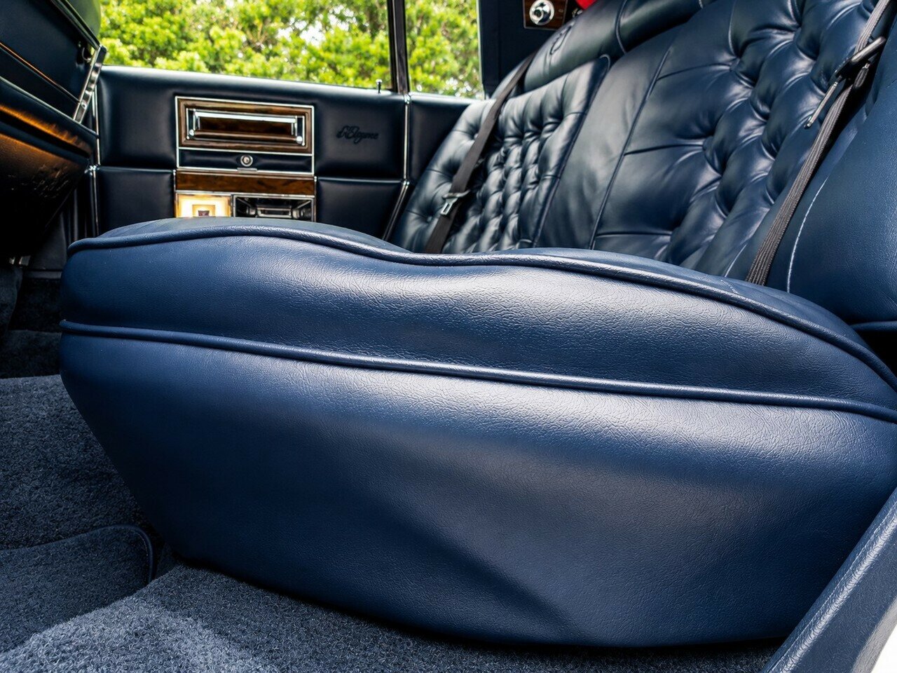 1987 CADILLAC FLEETWOOD BROUGHAM d'ELEGANCE AUTOMATIC 4D SEDAN