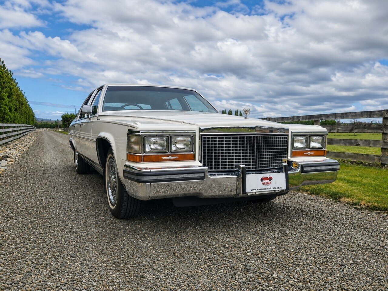 1987 CADILLAC FLEETWOOD BROUGHAM d'ELEGANCE AUTOMATIC 4D SEDAN