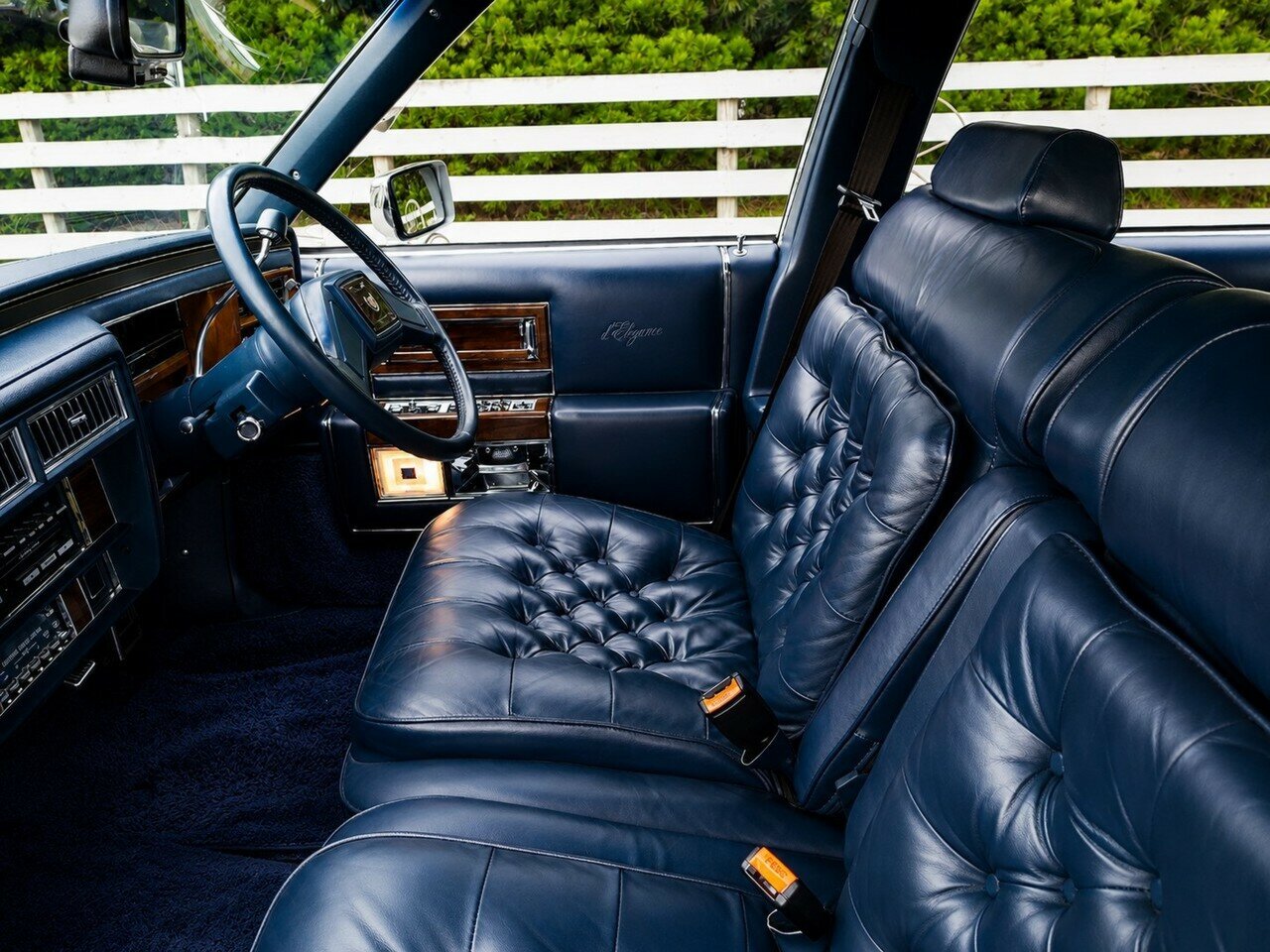 1987 CADILLAC FLEETWOOD BROUGHAM d'ELEGANCE AUTOMATIC 4D SEDAN