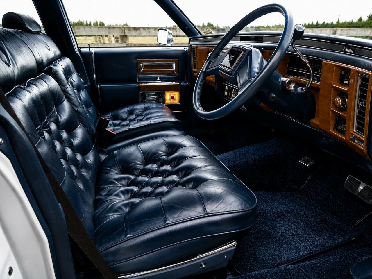 1987 CADILLAC FLEETWOOD BROUGHAM d'ELEGANCE AUTOMATIC 4D SEDAN