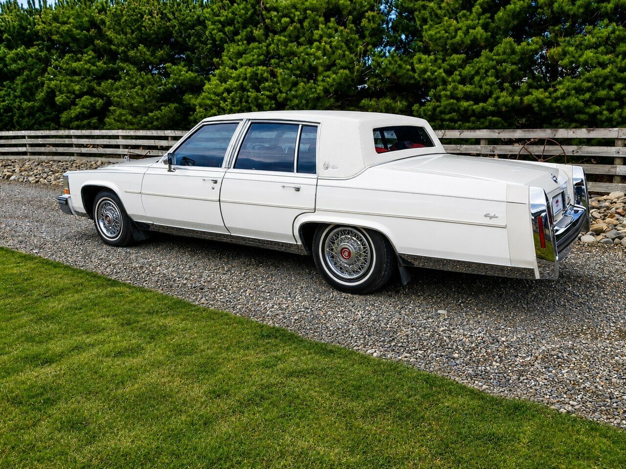 1987 CADILLAC FLEETWOOD BROUGHAM d'ELEGANCE AUTOMATIC 4D SEDAN