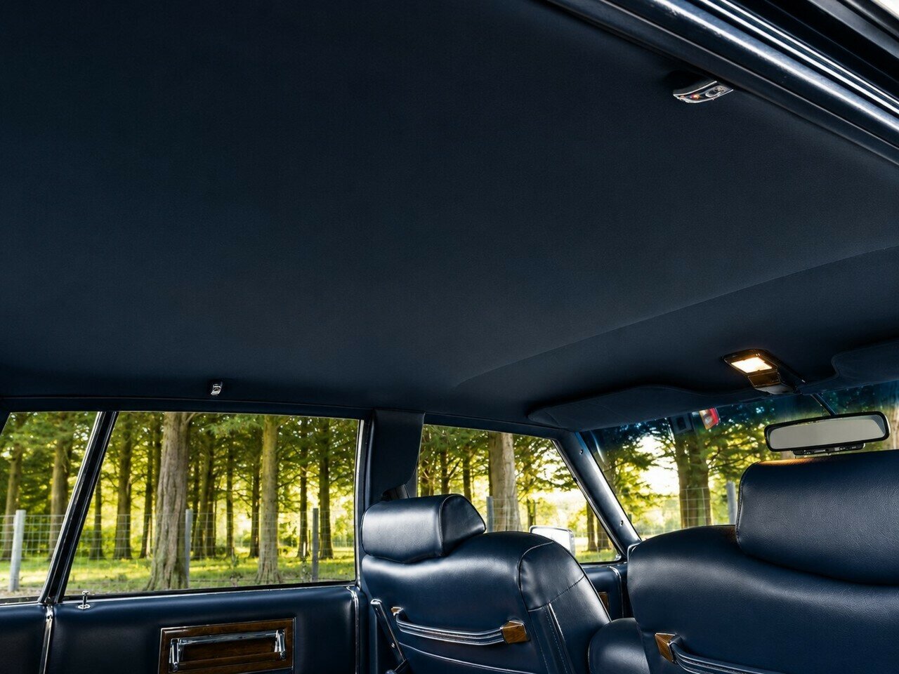 1986 CADILLAC FLEETWOOD BROUGHAM 4 SP AUTOMATIC SEDAN
