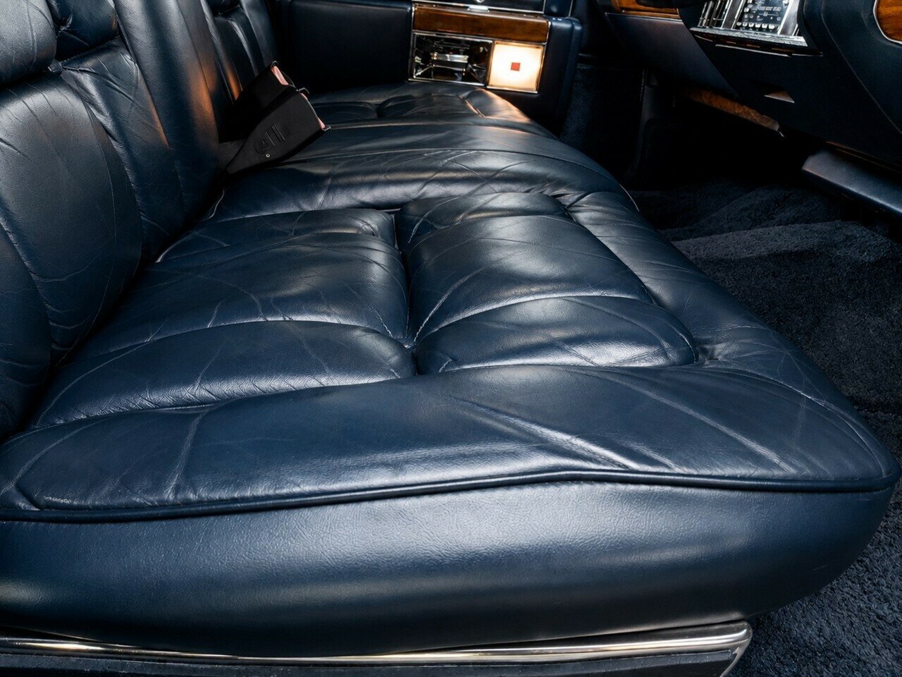 1986 CADILLAC FLEETWOOD BROUGHAM 4 SP AUTOMATIC SEDAN