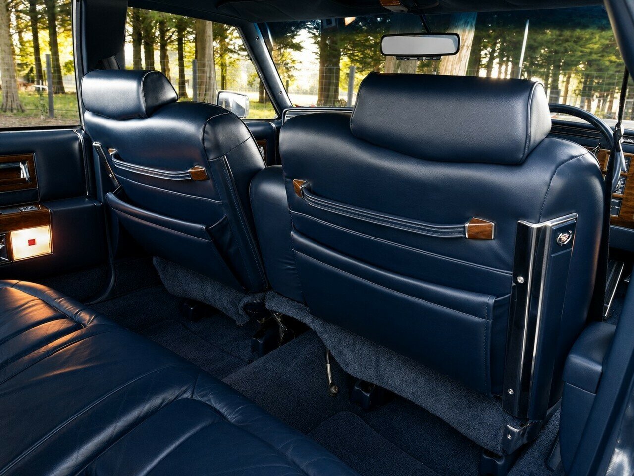 1986 CADILLAC FLEETWOOD BROUGHAM 4 SP AUTOMATIC SEDAN