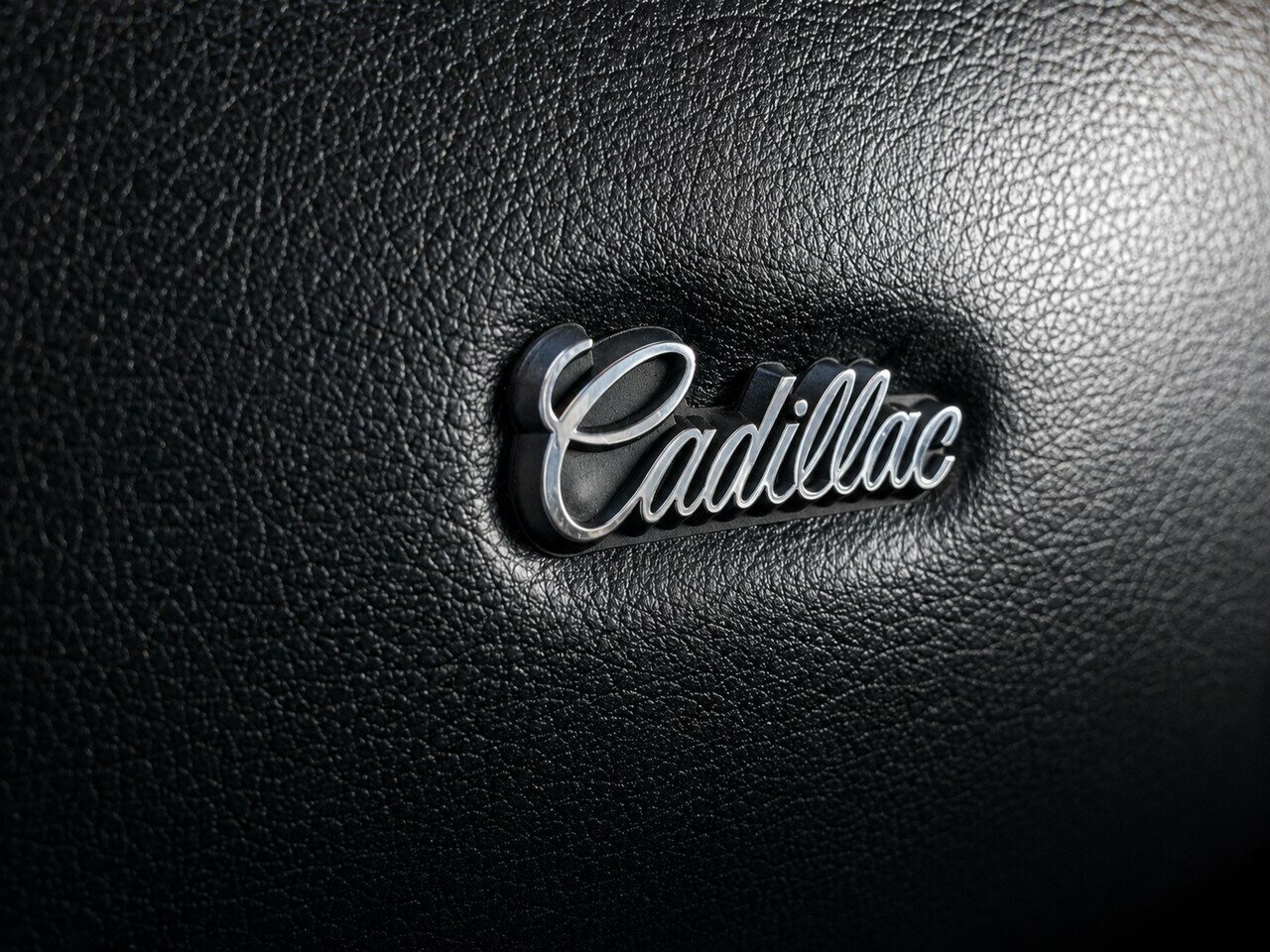 1996 CADILLAC FLEETWOOD BROUGHAM CONNOISEUR 4 SP AUTOMATIC 4D SEDAN