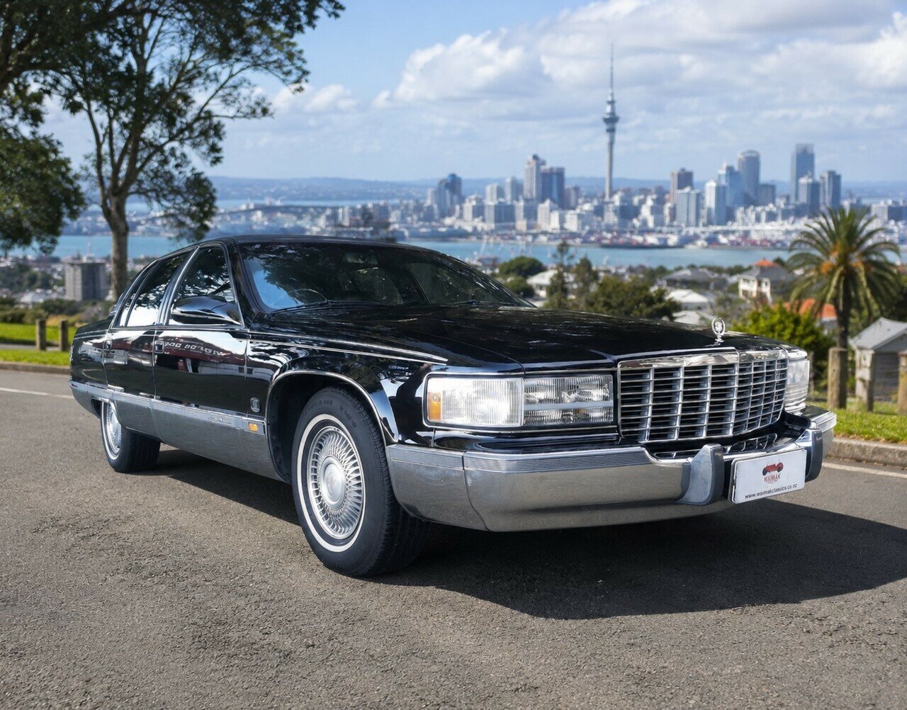 1996 CADILLAC FLEETWOOD BROUGHAM CONNOISEUR 4 SP AUTOMATIC 4D SEDAN