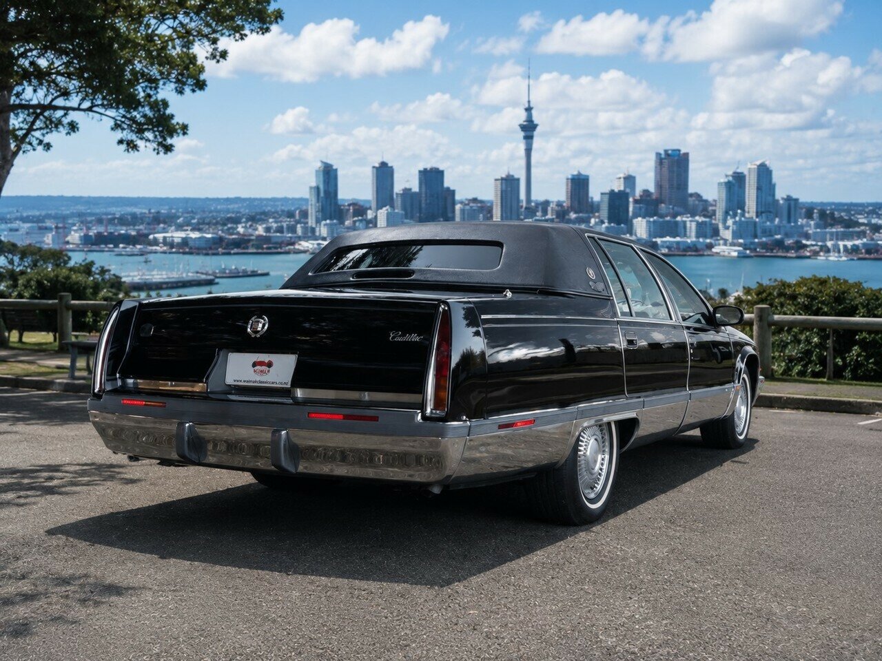 1996 CADILLAC FLEETWOOD BROUGHAM CONNOISEUR 4 SP AUTOMATIC 4D SEDAN