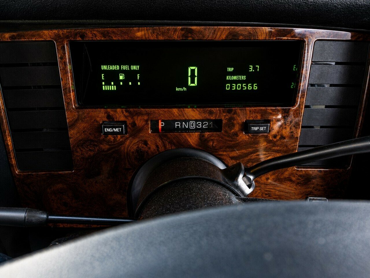 1996 CADILLAC FLEETWOOD BROUGHAM CONNOISEUR 4 SP AUTOMATIC 4D SEDAN