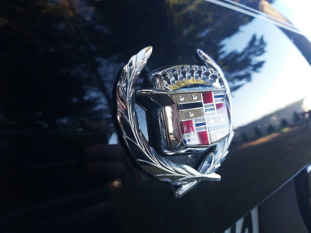 1996 CADILLAC FLEETWOOD BROUGHAM CONNOISEUR 4 SP AUTOMATIC 4D SEDAN