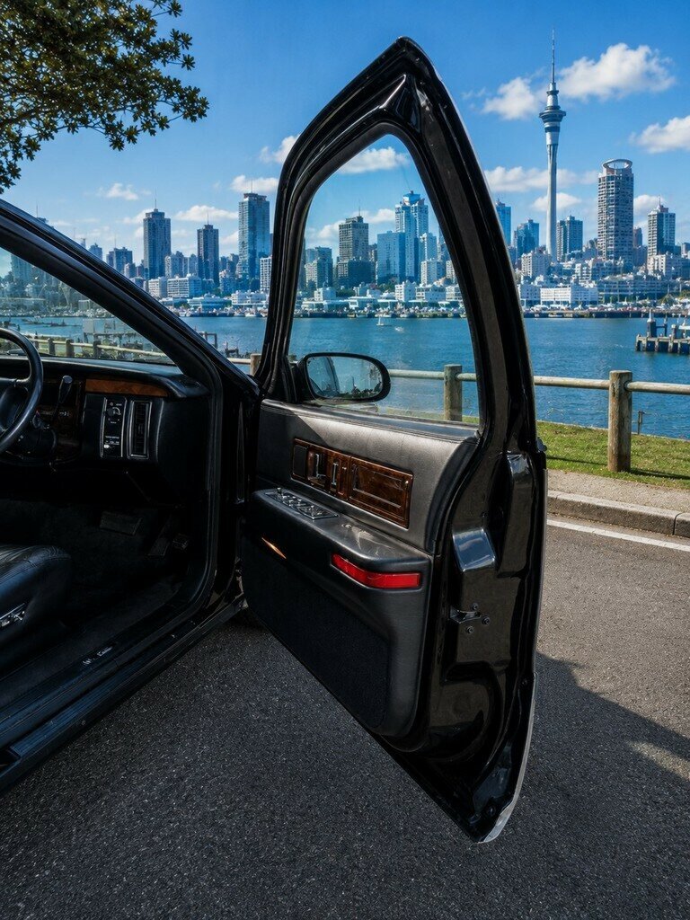 1996 CADILLAC FLEETWOOD BROUGHAM CONNOISEUR 4 SP AUTOMATIC 4D SEDAN