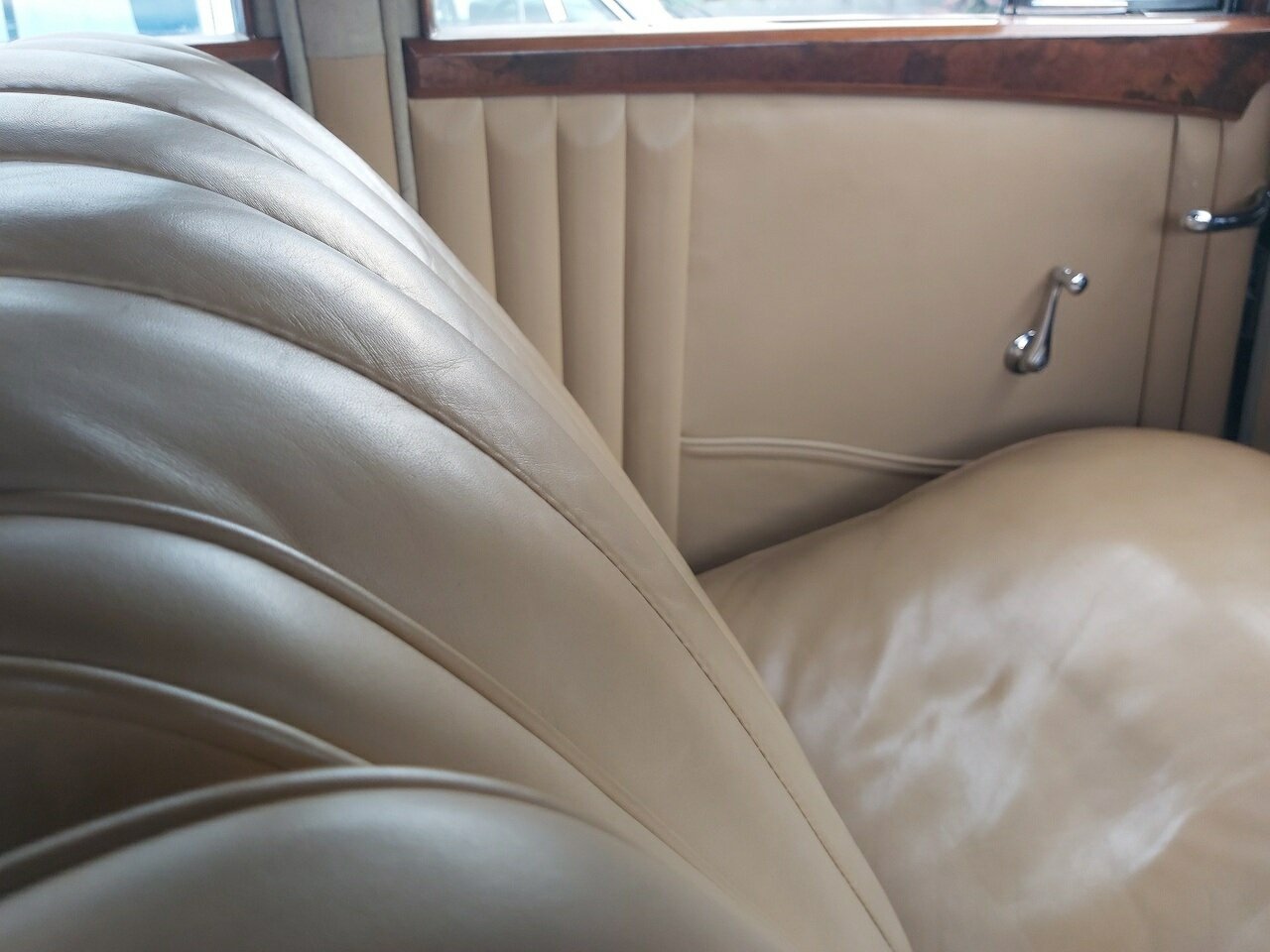 1934 ROLLS-ROYCE 20/25 4 SP MANUAL SEDAN