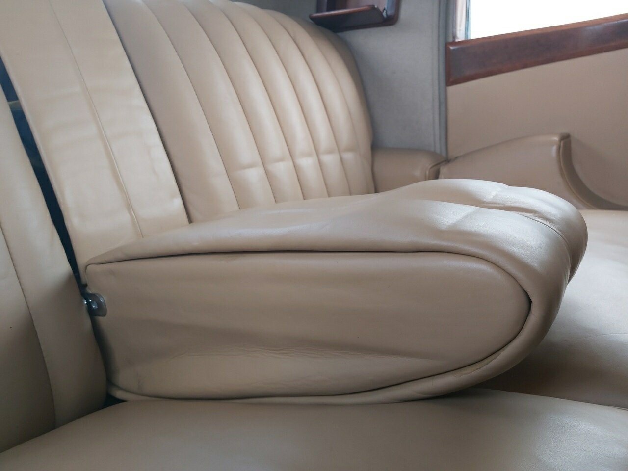 1934 ROLLS-ROYCE 20/25 4 SP MANUAL SEDAN