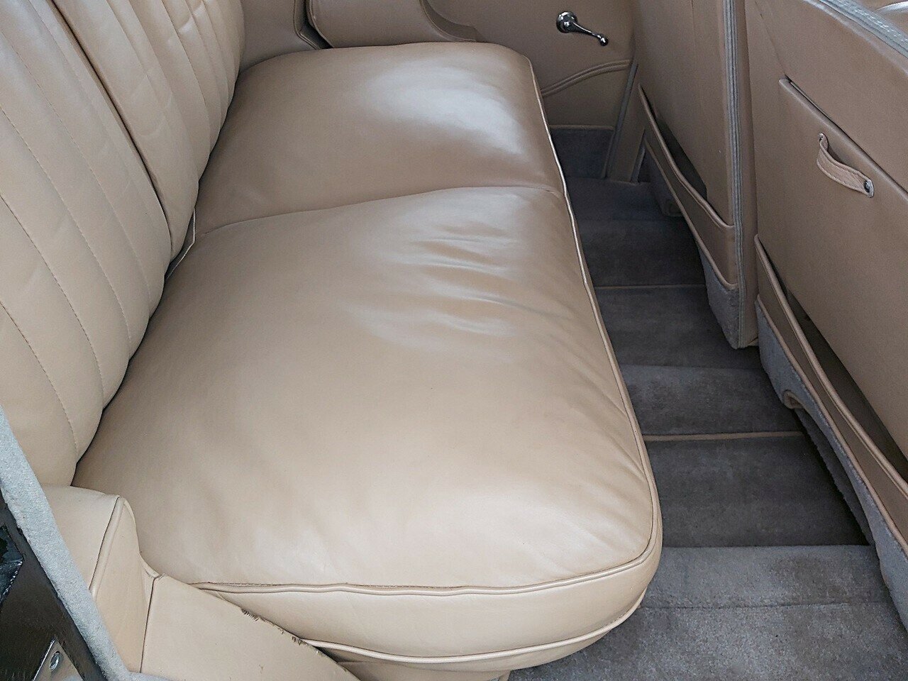 1934 ROLLS-ROYCE 20/25 MANUAL SEDAN