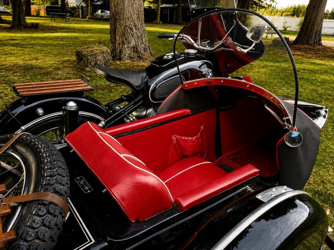 1961 BMW R60 ROAD & STEIB SIDECAR