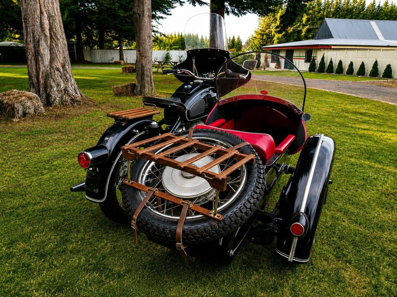 1961 BMW R60 ROAD & STEIB SIDECAR