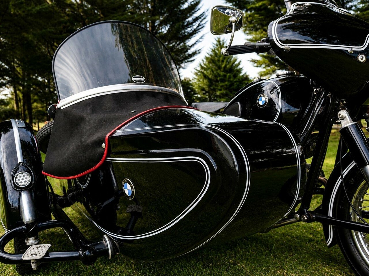 1961 BMW R60 ROAD & STEIB SIDECAR