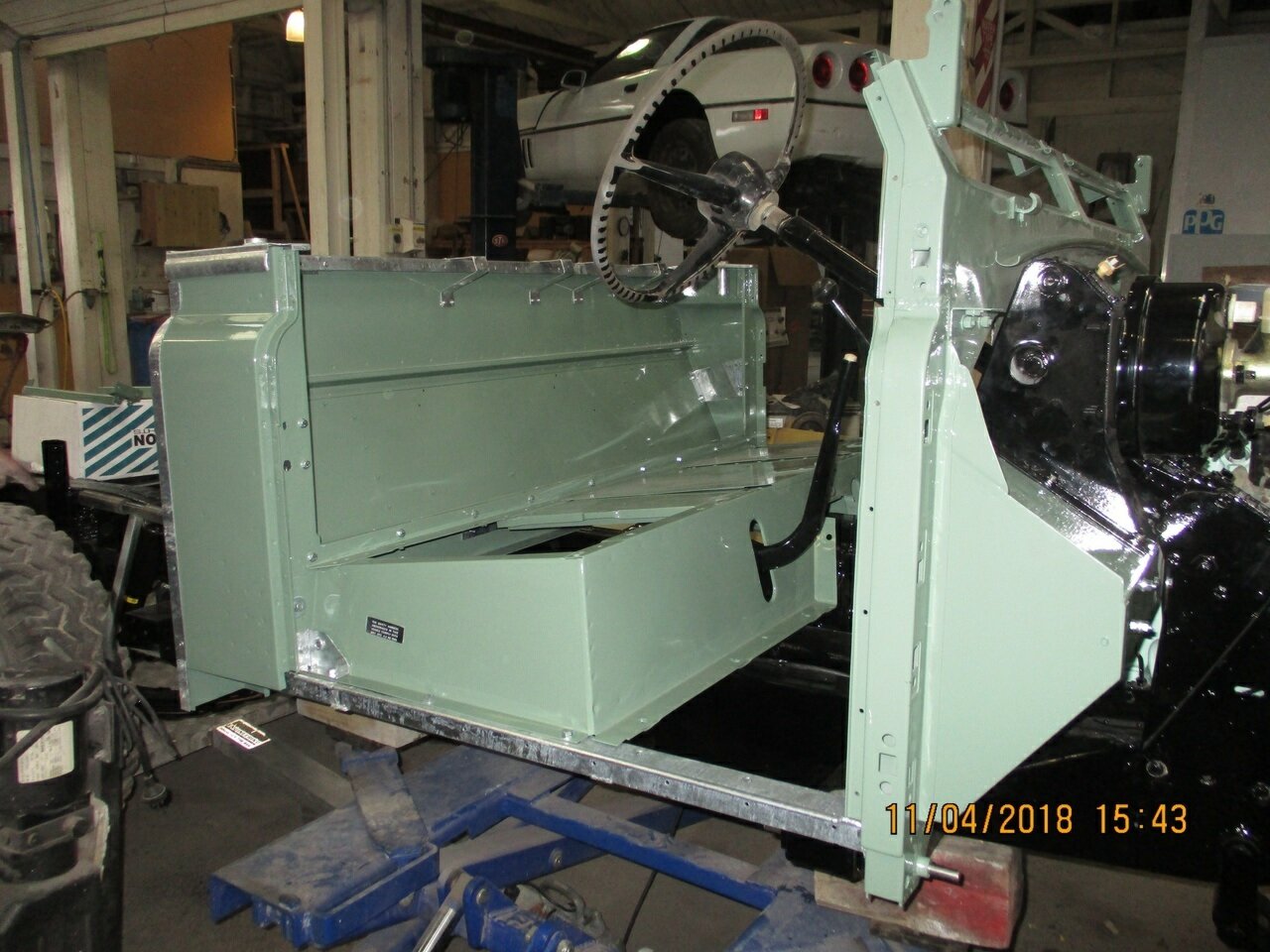 1979 LAND ROVER (4x4) LWB 1240KG 4 SP MANUAL 4X4 TRAY