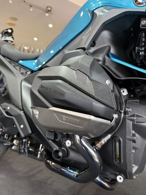 2025 BMW R 1300 R ROAD