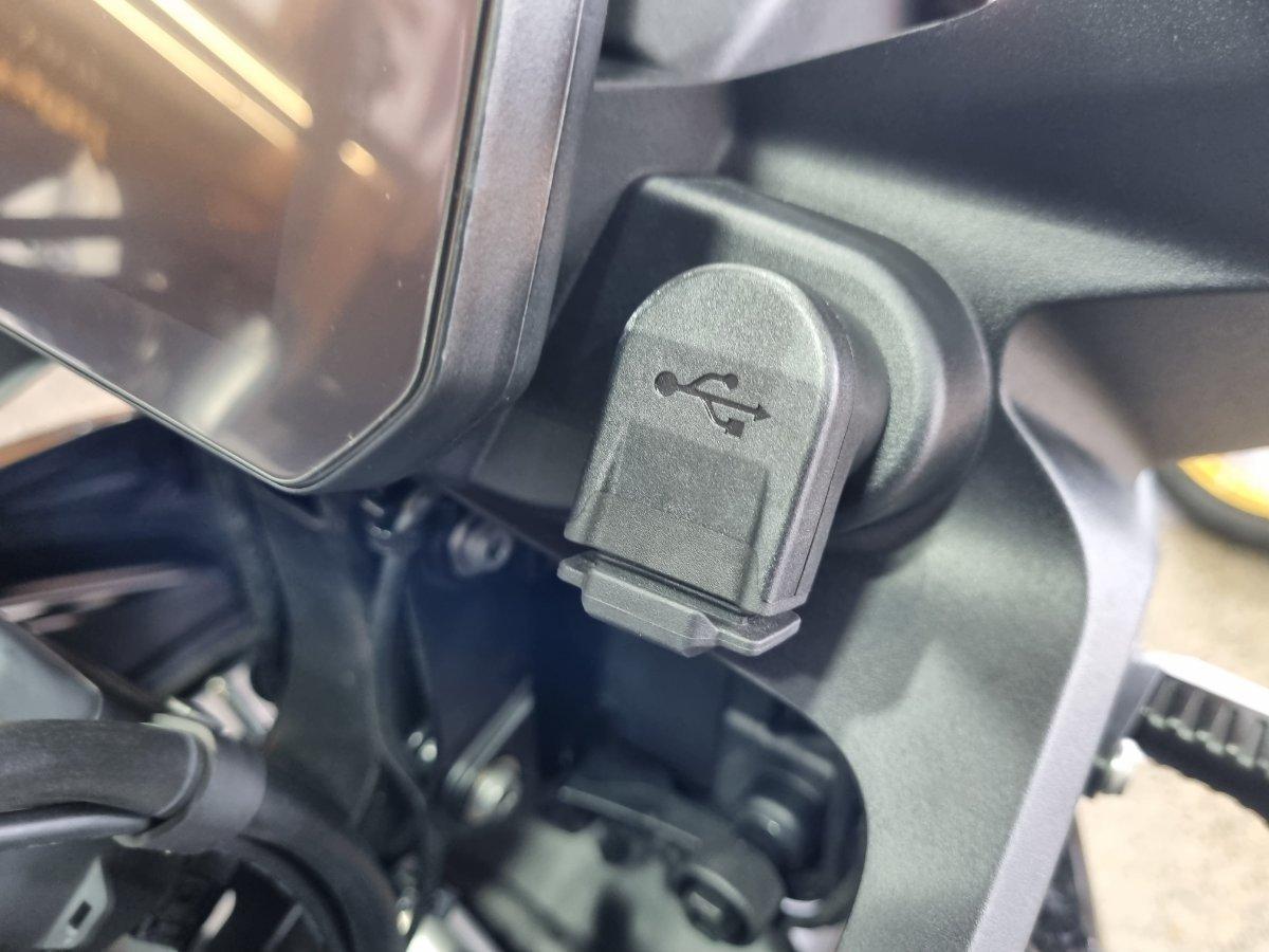 2025 BMW F 800 GS TRIPLE BLACK DUAL SPORTS