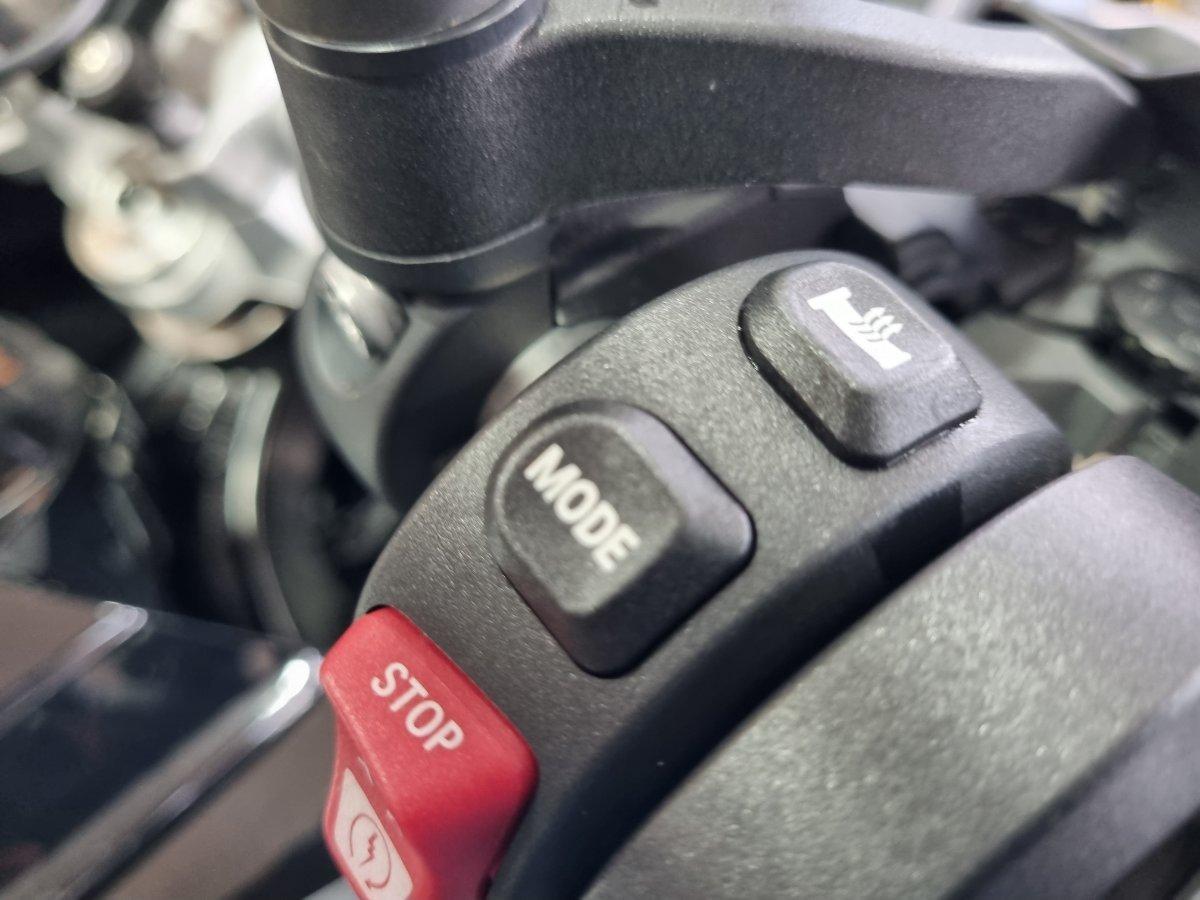2025 BMW F 800 GS TRIPLE BLACK DUAL SPORTS