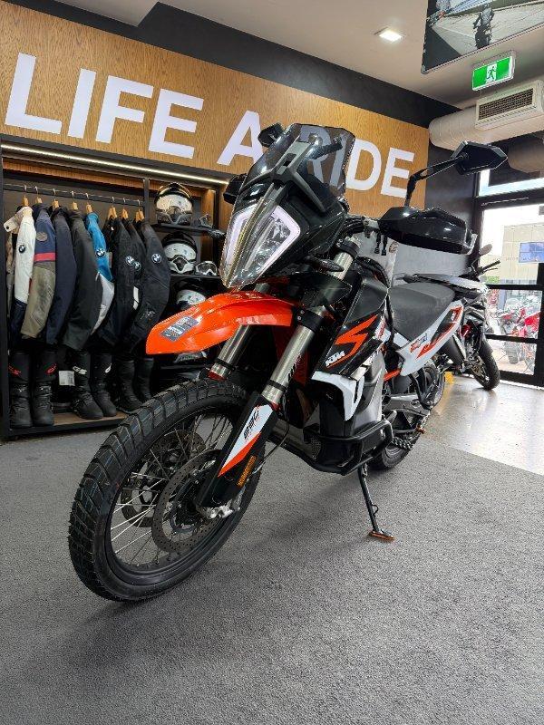 2022 KTM 890 ADVENTURE R DUAL SPORTS