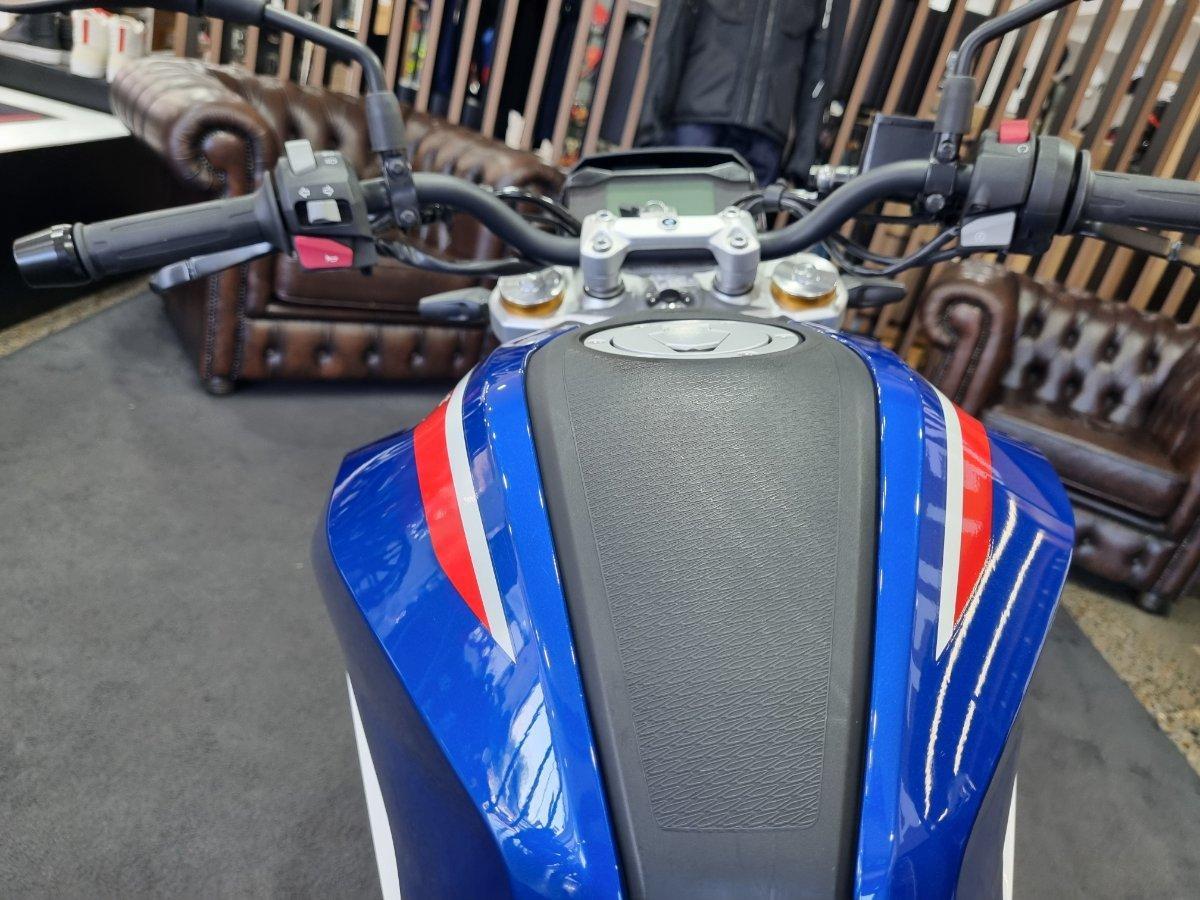 2026 BMW G 310 R SPORTS