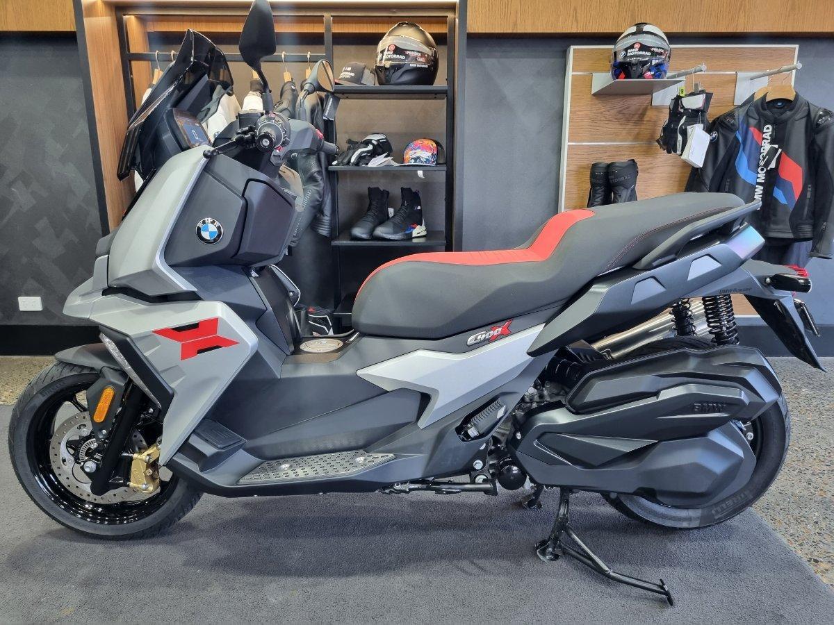 2026 BMW C 400 X ION SCOOTER