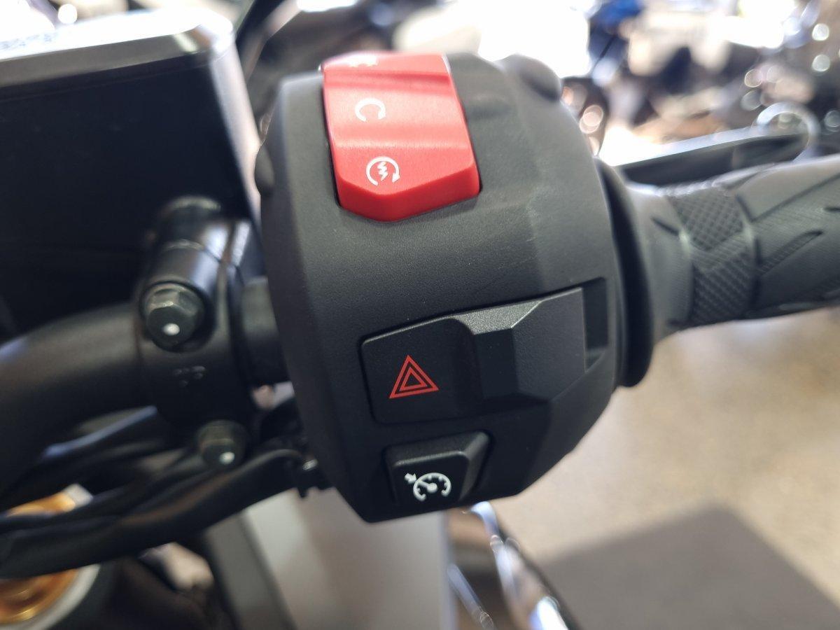 2024 SUZUKI GSX-S1000GT ROAD
