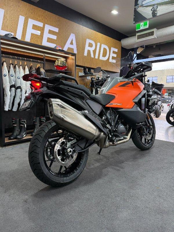 2026 KTM 1390 SUPER ADVENTURE S DUAL SPORTS