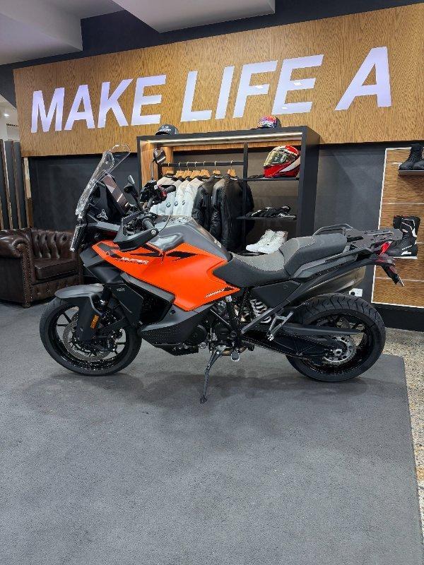 2026 KTM 1390 SUPER ADVENTURE S DUAL SPORTS