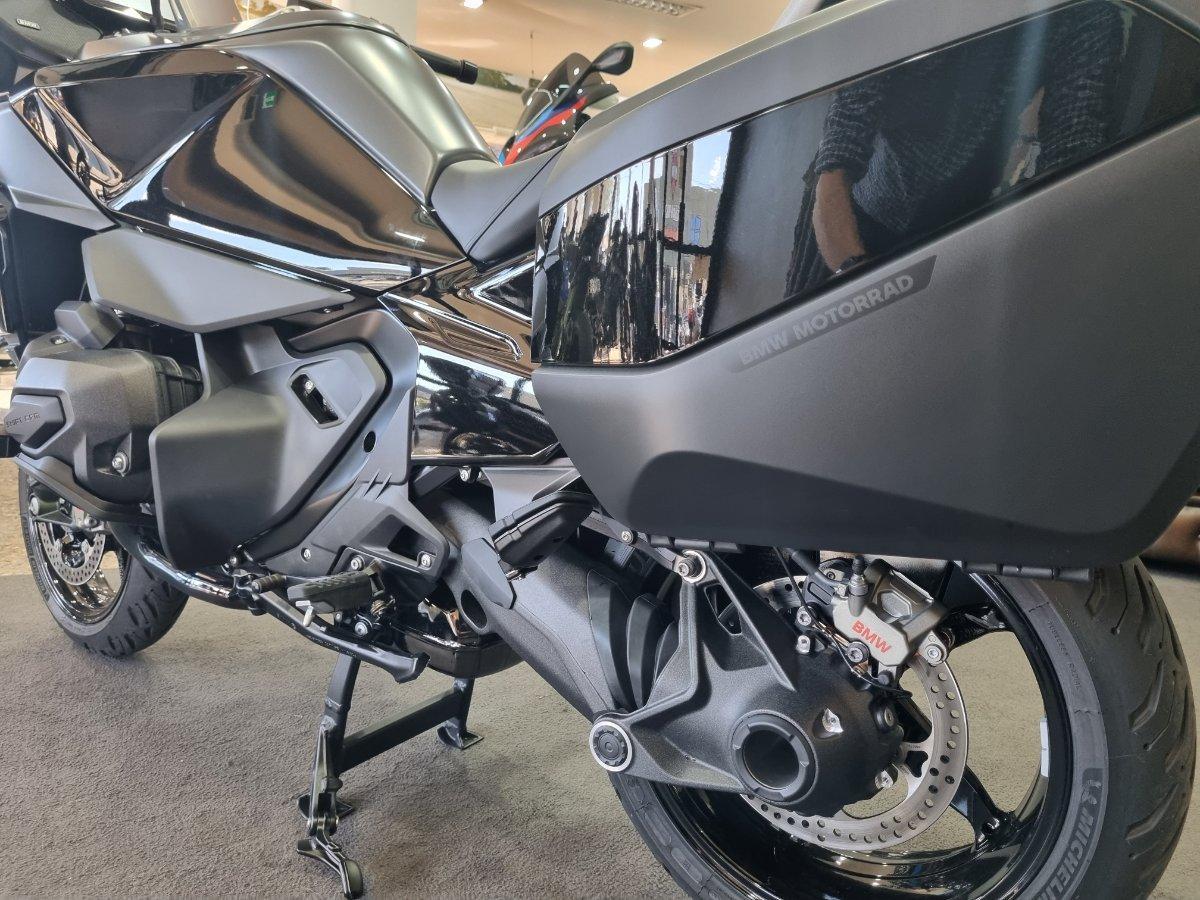 2026 BMW R 1300 RT TRIPLE BLACK TOURER