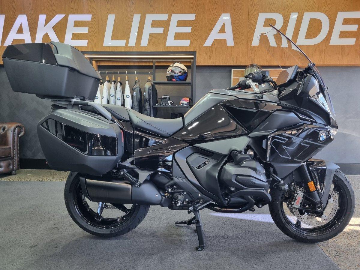 2026 BMW R 1300 RT TRIPLE BLACK TOURER