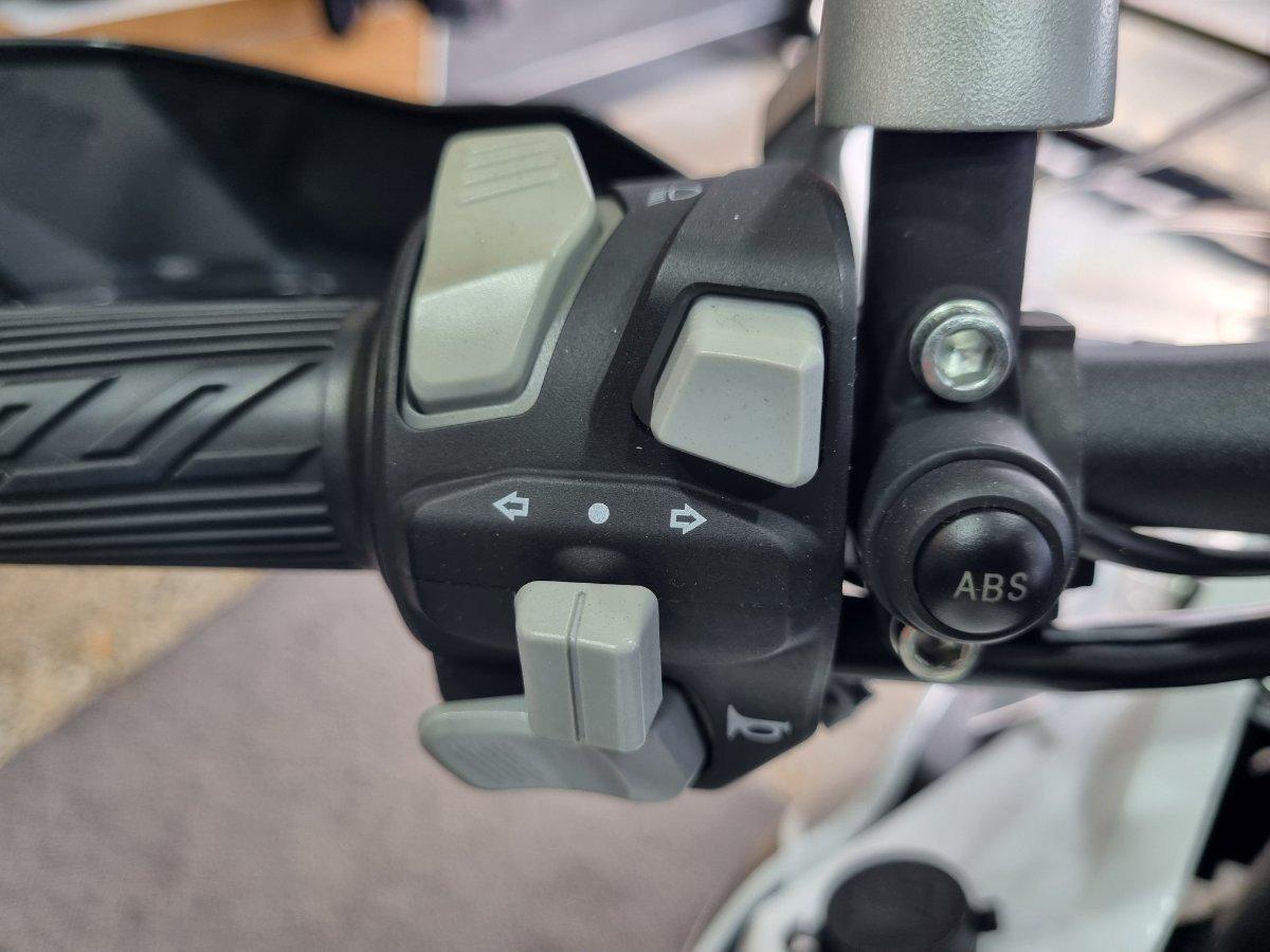 2023 BENELLI TRK 502X (ABS) ROAD