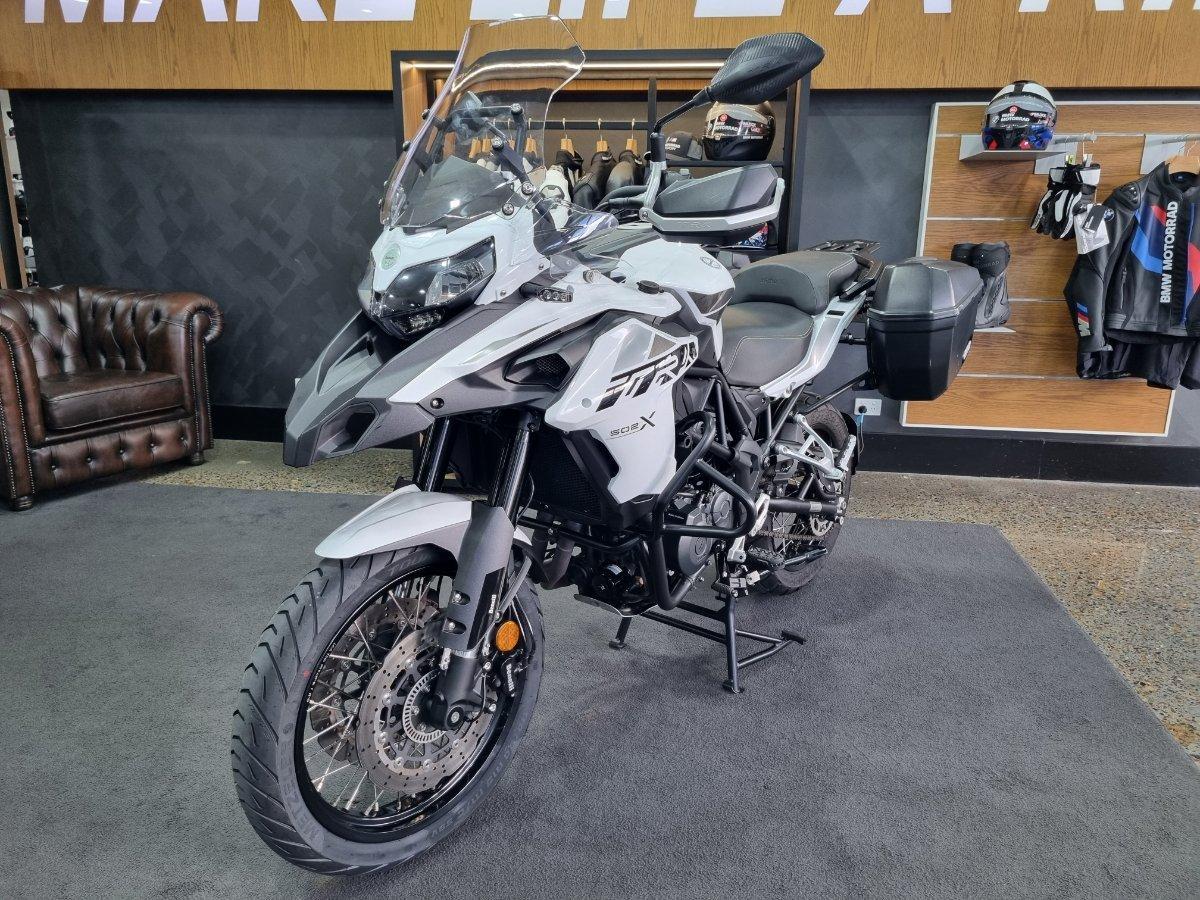 2023 BENELLI TRK 502X (ABS) ROAD