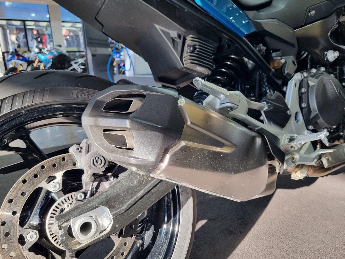 2026 BMW F 900 R ROAD
