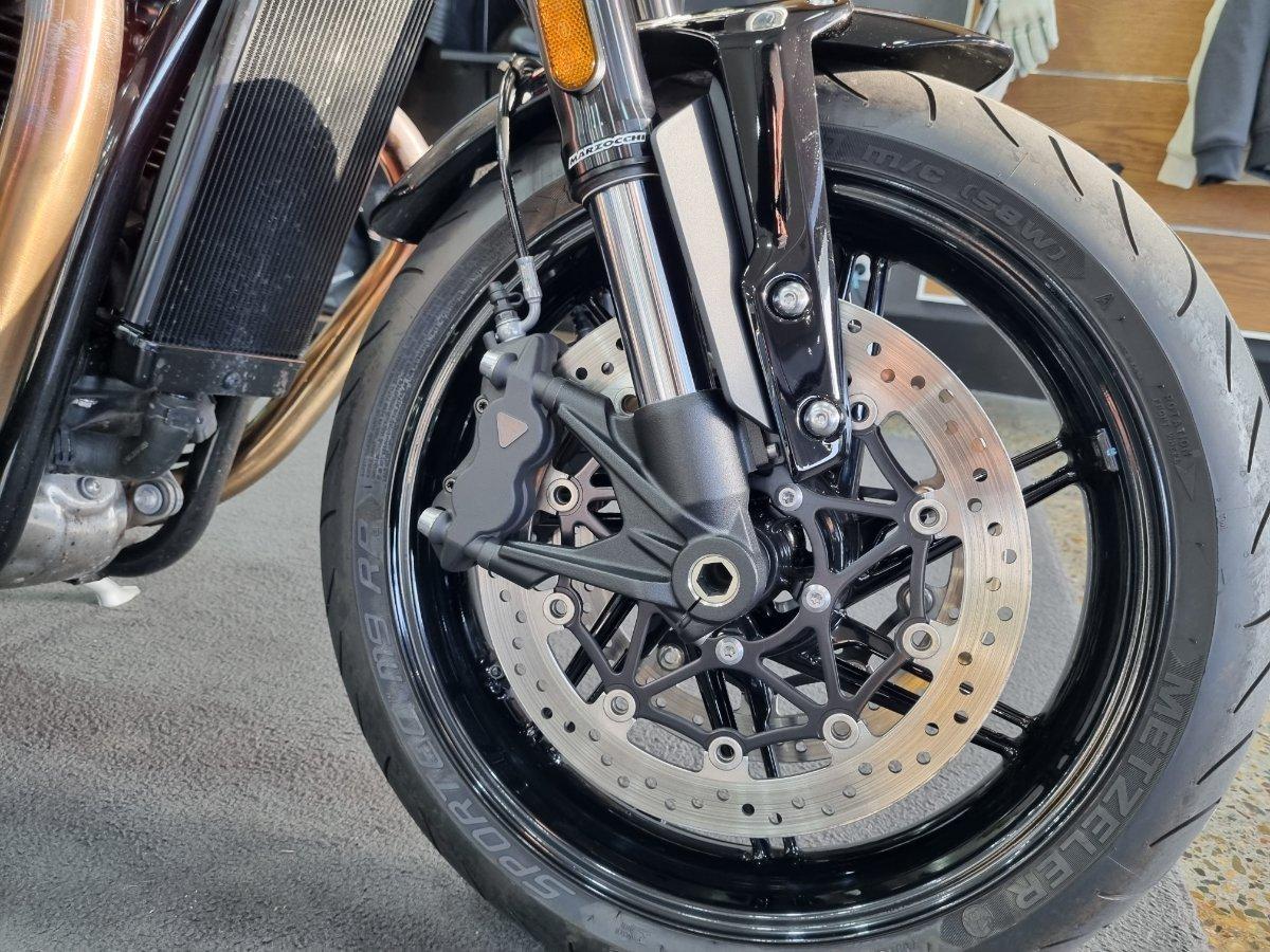 2025 TRIUMPH BONNEVILLE SPEED TWIN 1200 ROAD