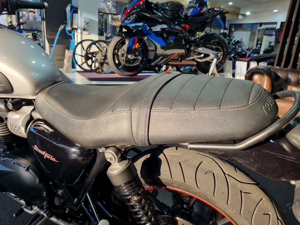 2017 TRIUMPH STREET TWIN ROAD