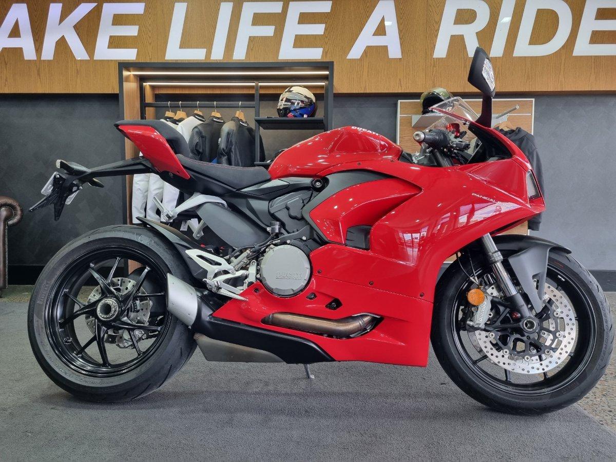 2021 DUCATI PANIGALE V2 SPORTS