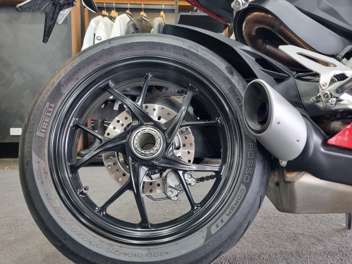 2021 DUCATI PANIGALE V2 SPORTS