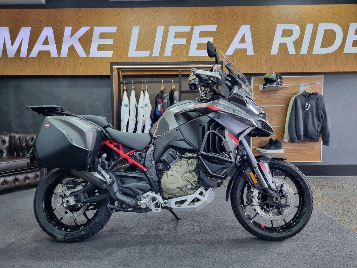 2024 DUCATI MULTISTRADA V4 S GRAND TOUR DUAL SPORTS
